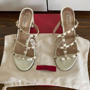 Valentino Rockstud White Leather Mules Size 38